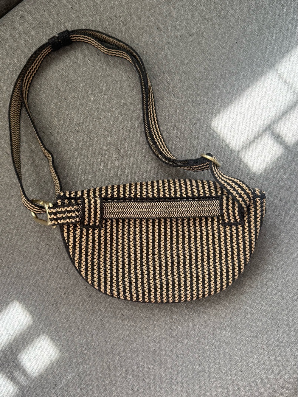 Rothy’s Striped Knit Belt Bag Crossbody Fanny Pack Black Beige Adjustable - Picture 3 of 8